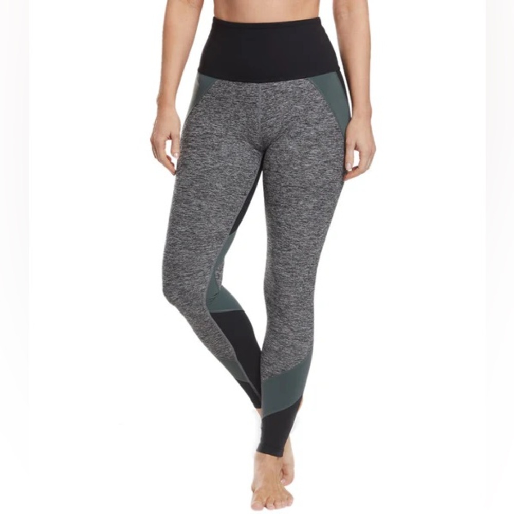 Beyond Yoga Gray and Black Leggings